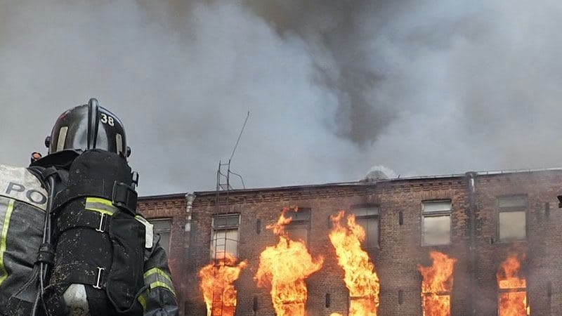 Следователи завели новое дело из-за пожара на "Невской мануфактуре"
