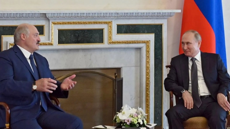 Путин провел переговоры с Лукашенко