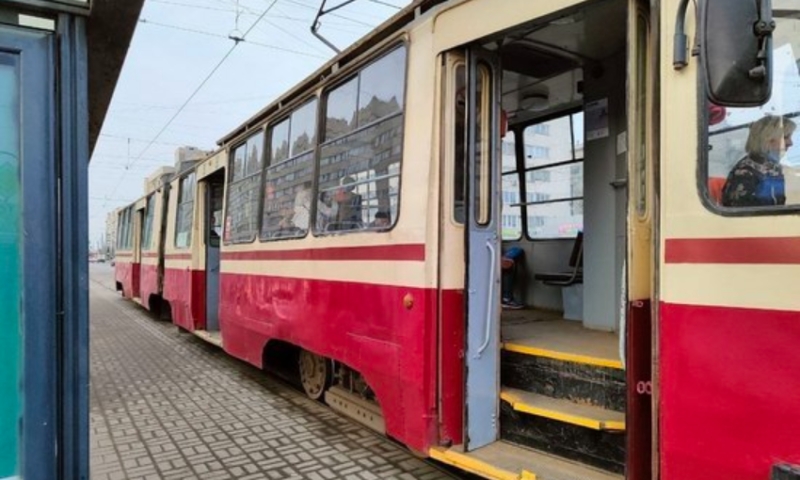 Петербургский "Горэлектротранс" отправит шесть трамваев в Енакиево ДНР