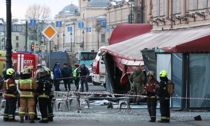 Число пострадавших во время взрыва в кафе, где погиб Татарский, выросло до 40