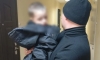 В Петербурге обнаружили голого малыша в подъезде