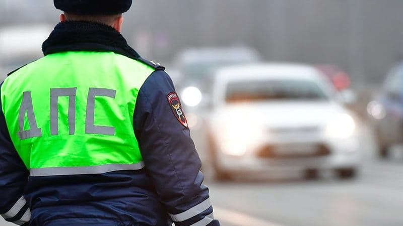 Смольный начнет выписывать водителям штрафы