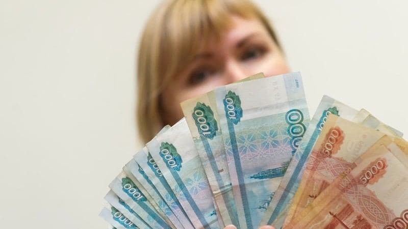 Домохозяйки открыли подпольный банк и обналичили полмиллиарда