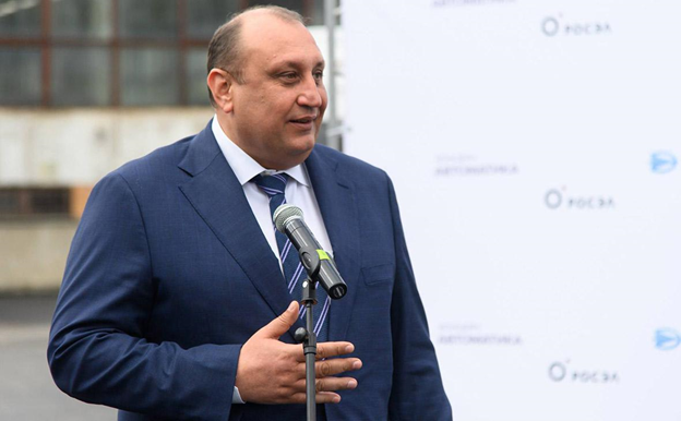 Максименко "прогнулся" под "автоматическую" систему "Ростеха" Максименко "прогнулся" под "автоматическую" систему "Ростеха"