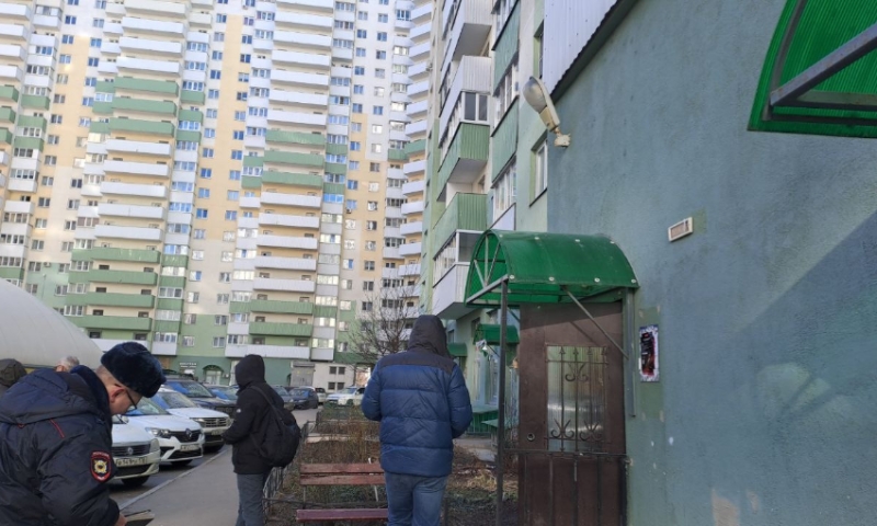 В жилом доме в Шушарах рухнул лифт