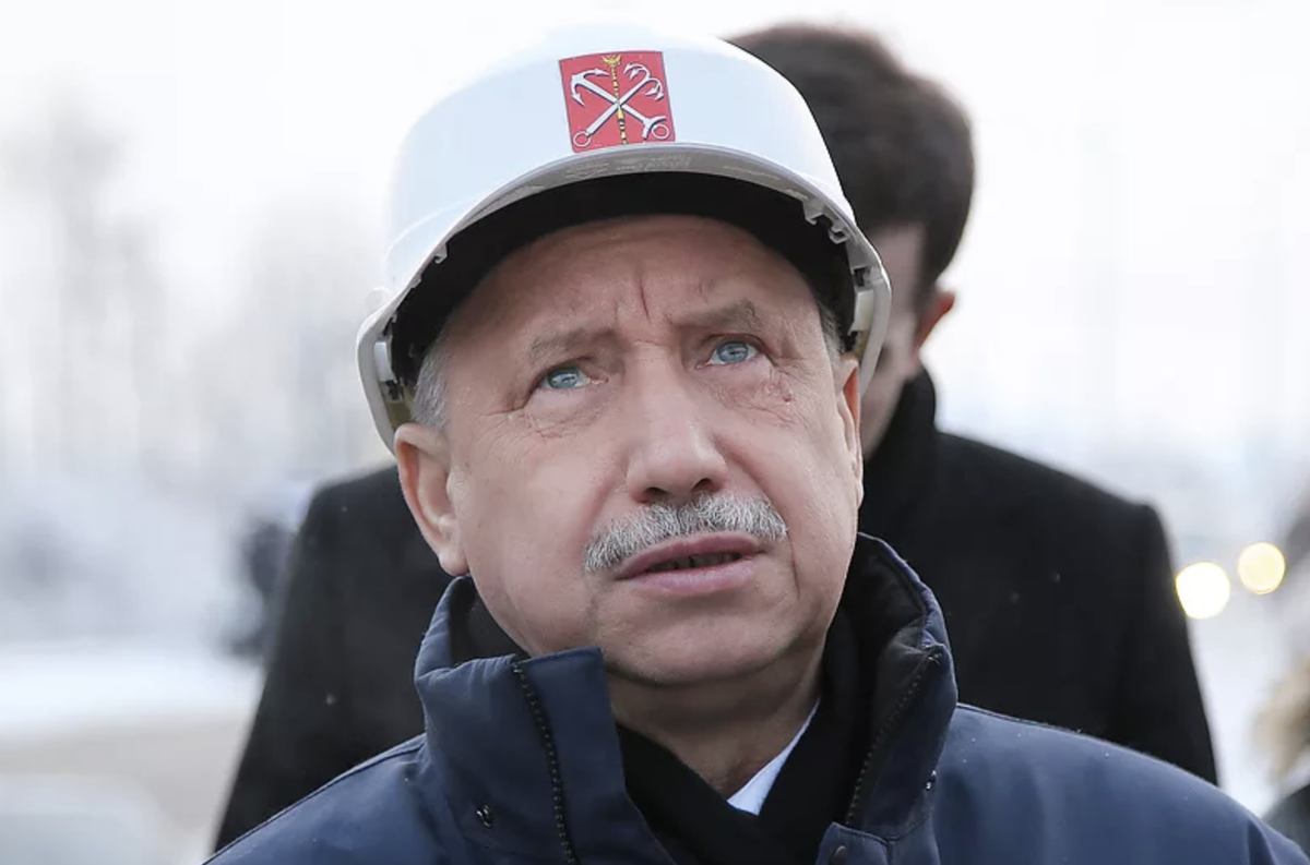 "Заблудившийся" автобус: из Лихтенштейна - на Поцелуев мост "Заблудившийся" автобус: из Лихтенштейна - на Поцелуев мост