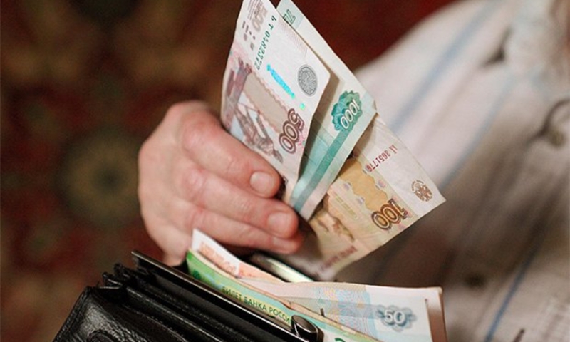 Смольный не сможет приравнять прожиточный минимум в Петербурге к московскому