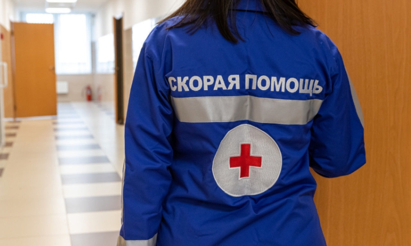Средняя зарплата на скорой помощи в Петербурге выросла до 87,6 тыс. рублей